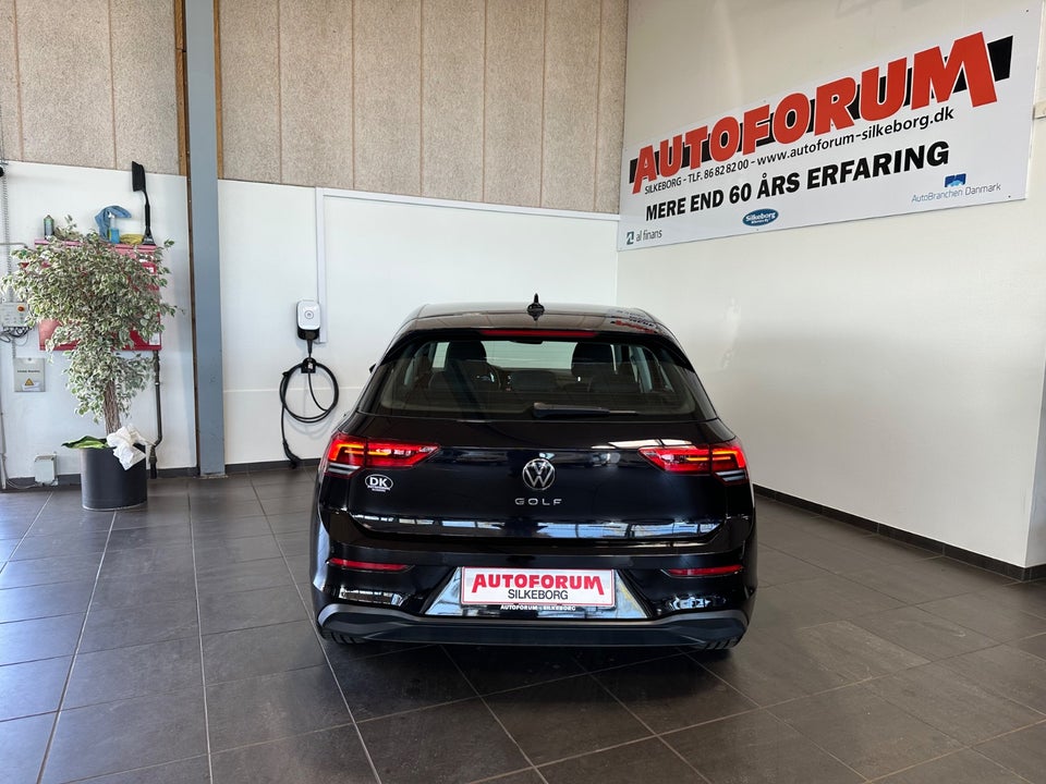 VW Golf VIII 1,5 TSi 130 Life 5d