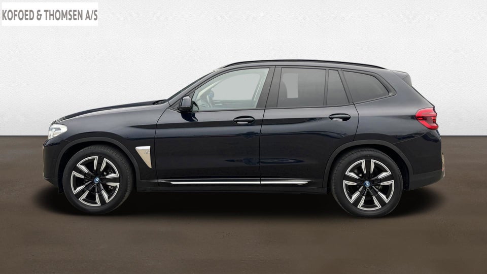 BMW iX3 Charged 5d