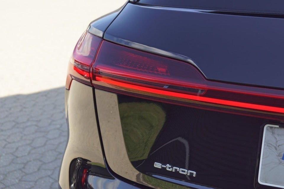 Audi e-tron 55 Advanced quattro 5d