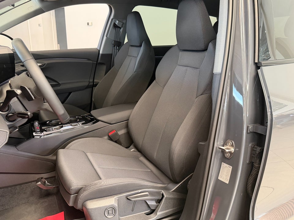 Audi Q6 e-tron Progress 5d