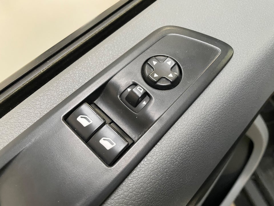 Opel Vivaro 1,5 D 102 Essenia L2V1