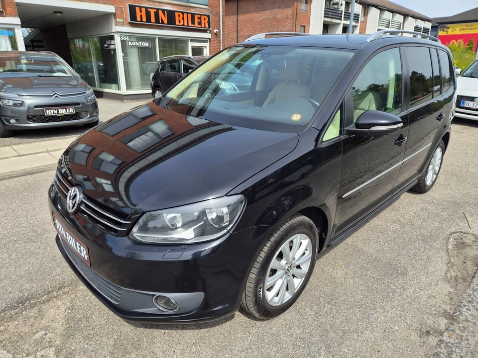 VW Touran 2,0 TDi 140 Comfortline DSG BMT 7prs 5d