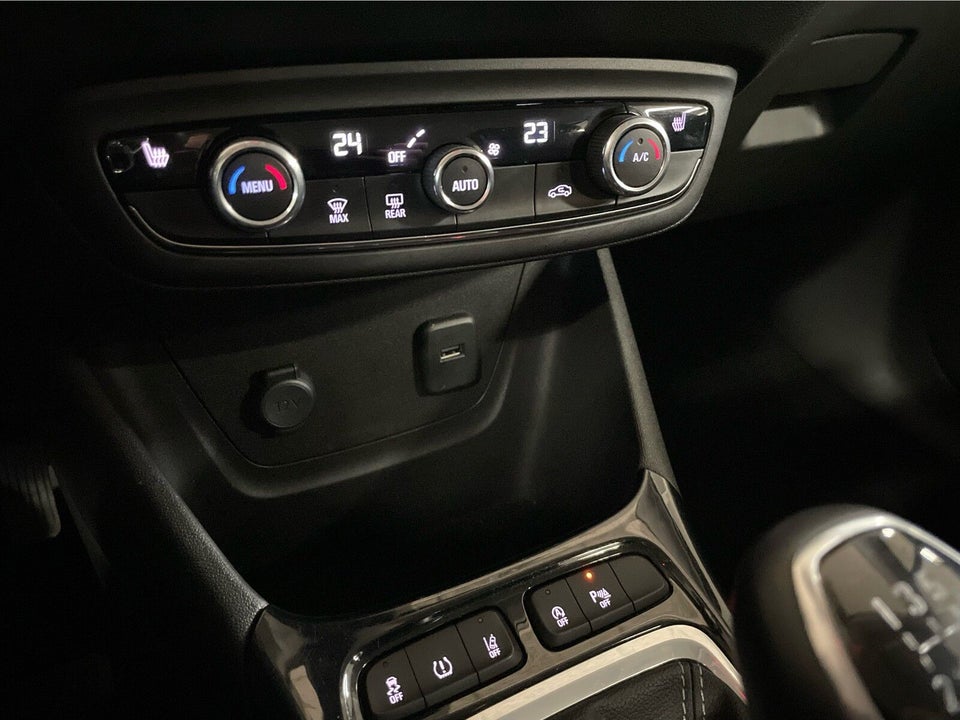 Opel Crossland X 1,2 Excite 5d