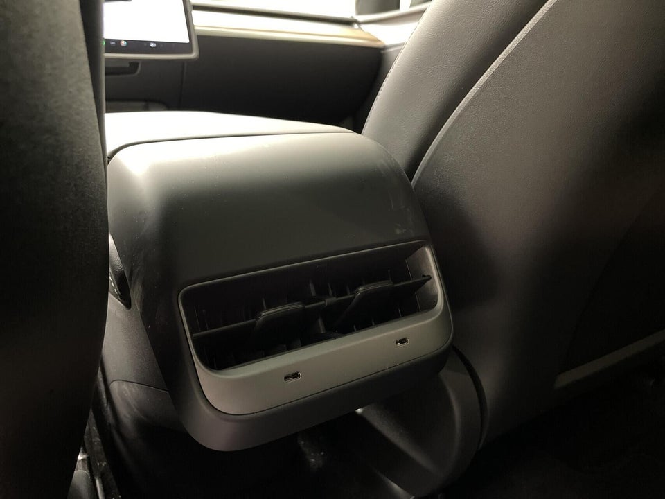 Tesla Model Y Long Range RWD 5d