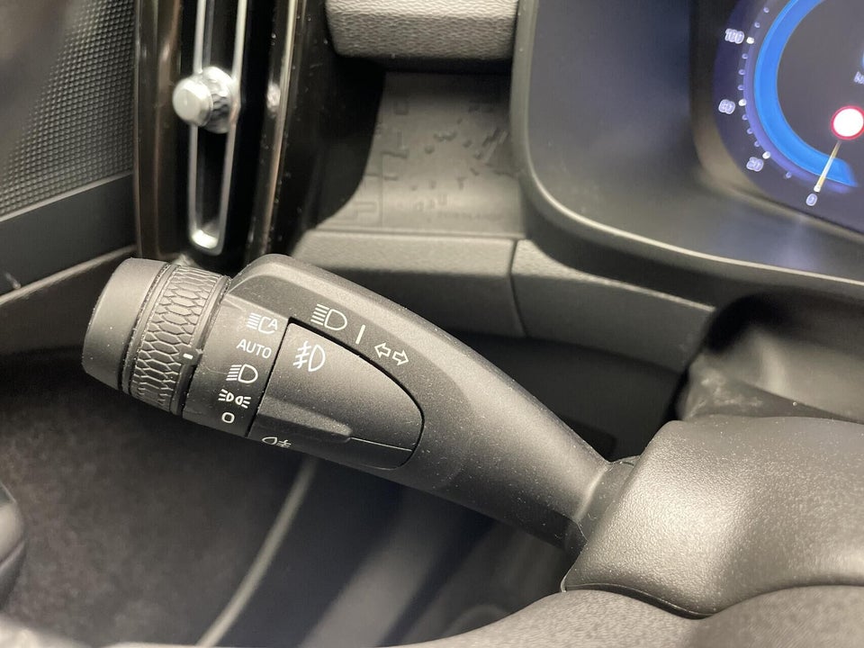 Volvo XC40 ReCharge Extended Range Core 5d