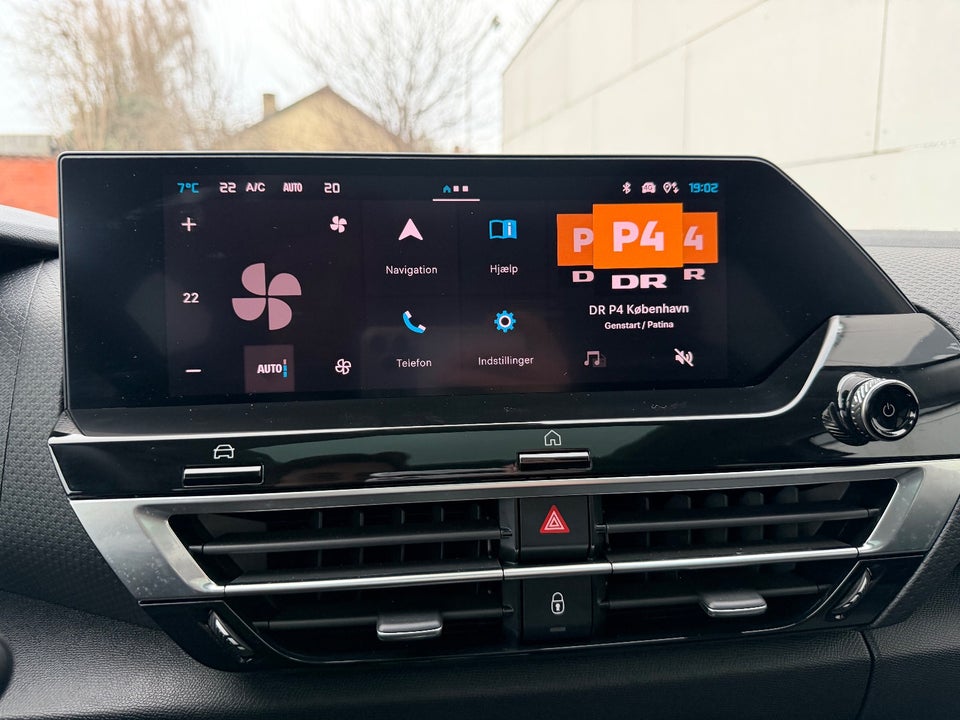 Citroën ë-C4 X 50 Shine 4d