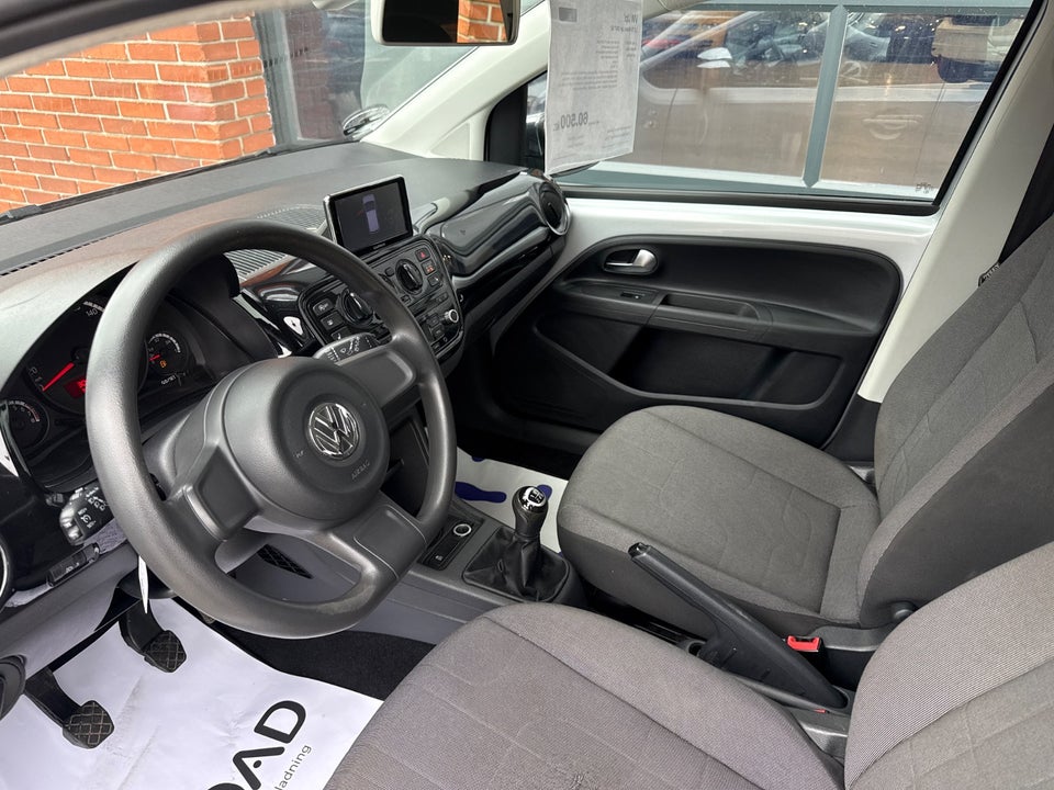 VW Up! 1,0 75 Move Up! BMT 5d