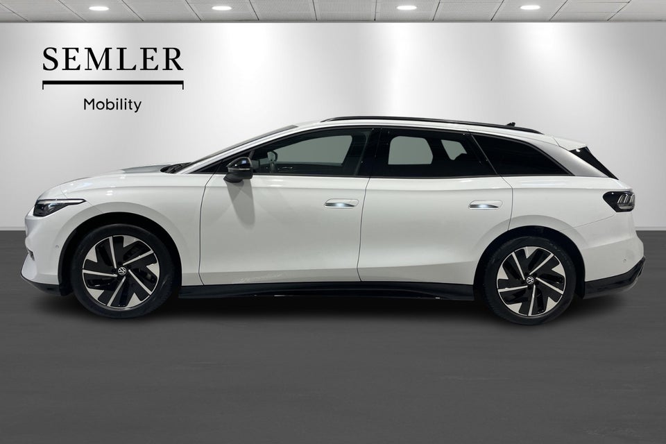 VW ID.7 77 Style+ Tourer 5d