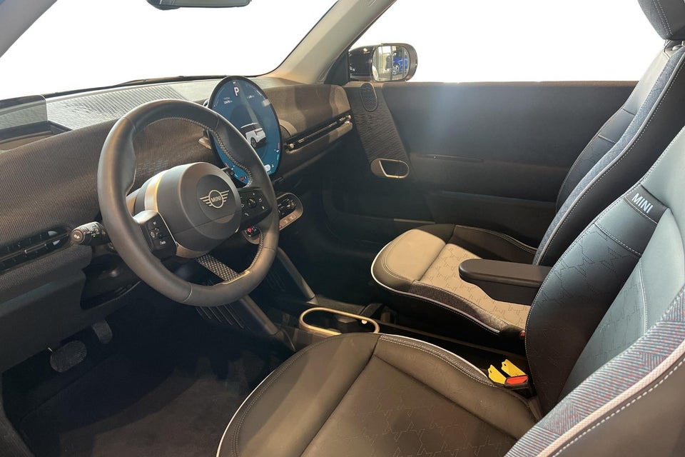 MINI Cooper SE Classic Trim M 3d