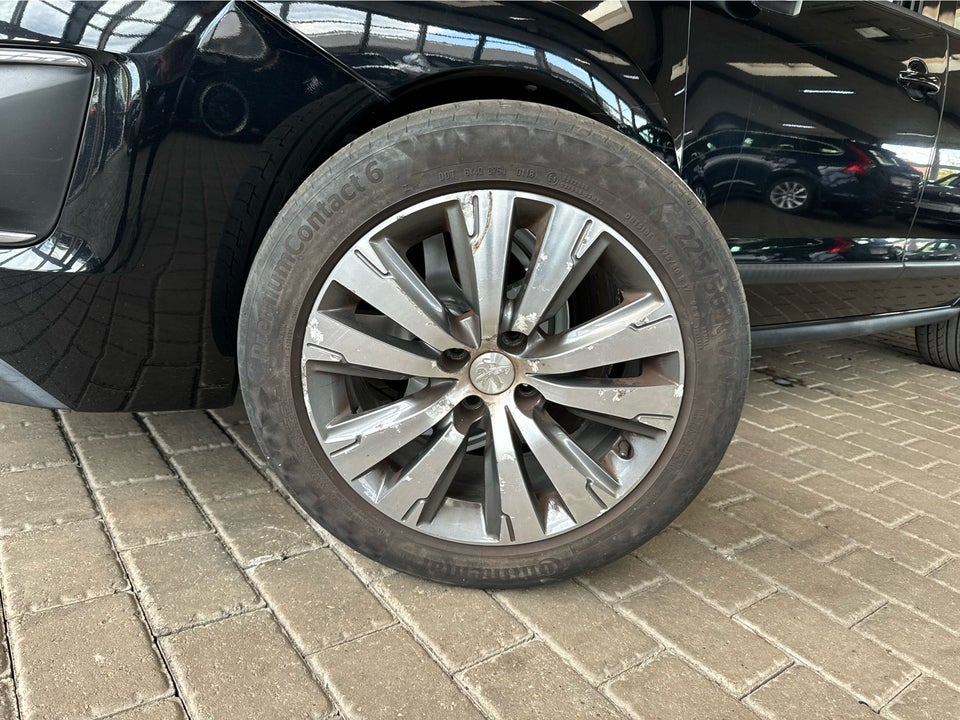 Peugeot 3008 1,6 HDi 114 Premium 5d