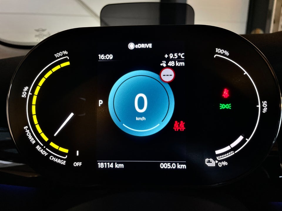 MINI Cooper SE Classic Trim 3d