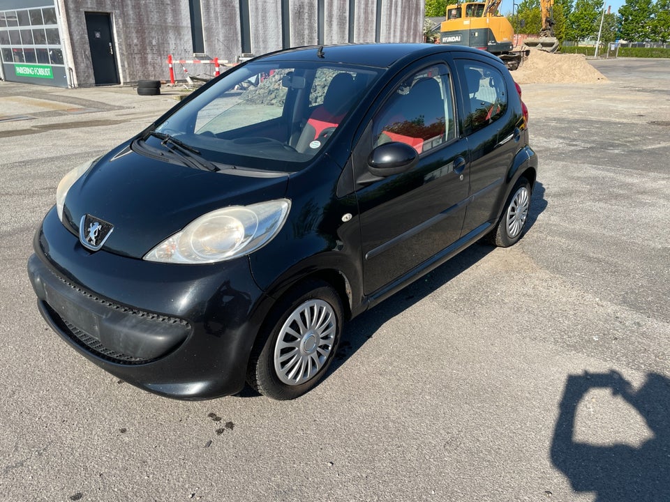 Peugeot 107 1,0  5d