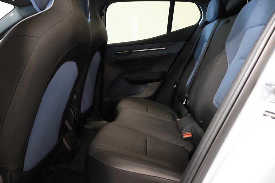 Volvo EX30 Extended Range Ultra 5d