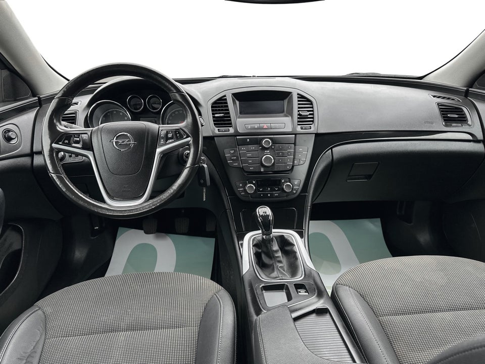 Opel Insignia 1,6 T 180 Cosmo 5d