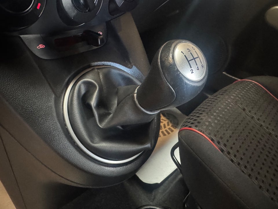 Mazda 2 1,3 Advance 5d