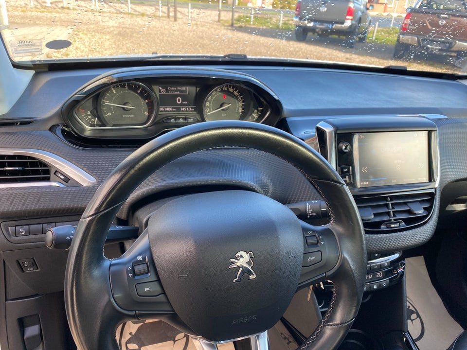 Peugeot 2008 1,5 BlueHDi 100 Prestige 5d