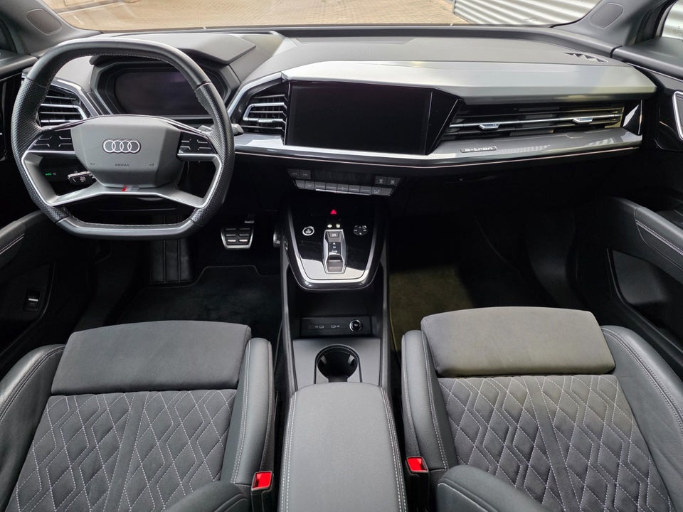 Audi Q4 e-tron 40 S-line 5d
