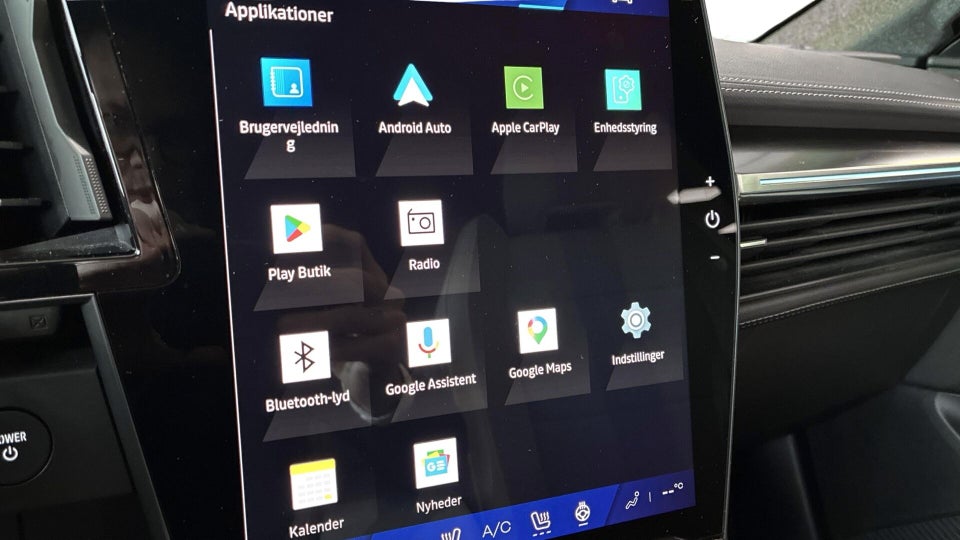 Renault Scenic E-Tech 87 Iconic 5d