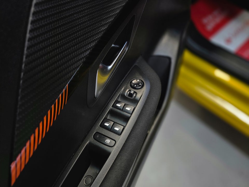 Peugeot 208 1,2 PureTech 75 Prime 5d