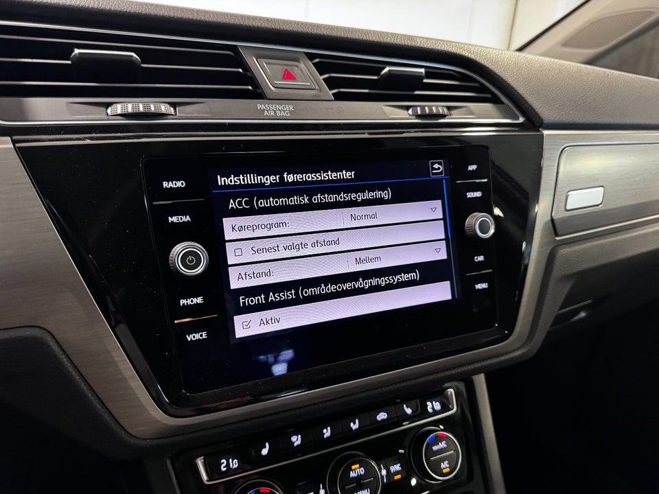 VW Touran 1,6 TDi 115 Comfortline DSG 7prs 5d