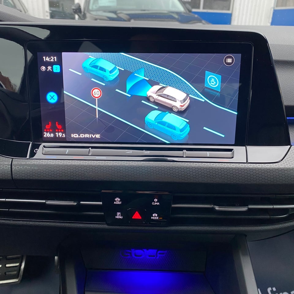 VW Golf VIII 1,4 GTE DSG 5d