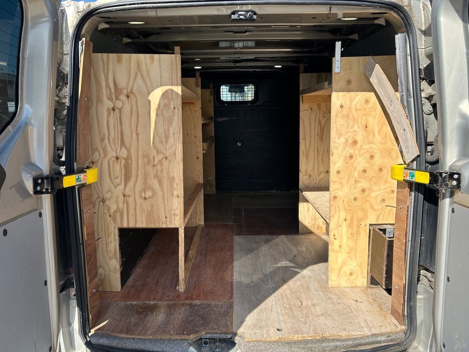 Ford Transit Custom 310 L2 2,0 TDCi 170 Limited aut.