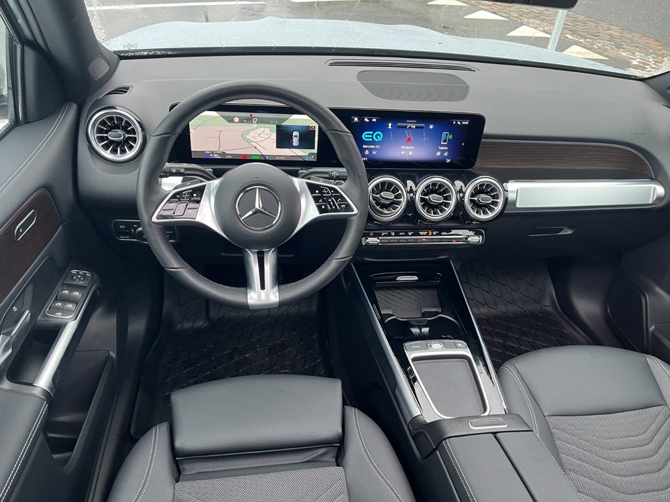 Mercedes EQB250+ Progressive 5d