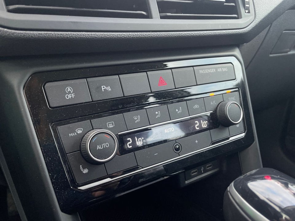 VW T-Cross 1,0 TSi 110 Life Team DSG 5d