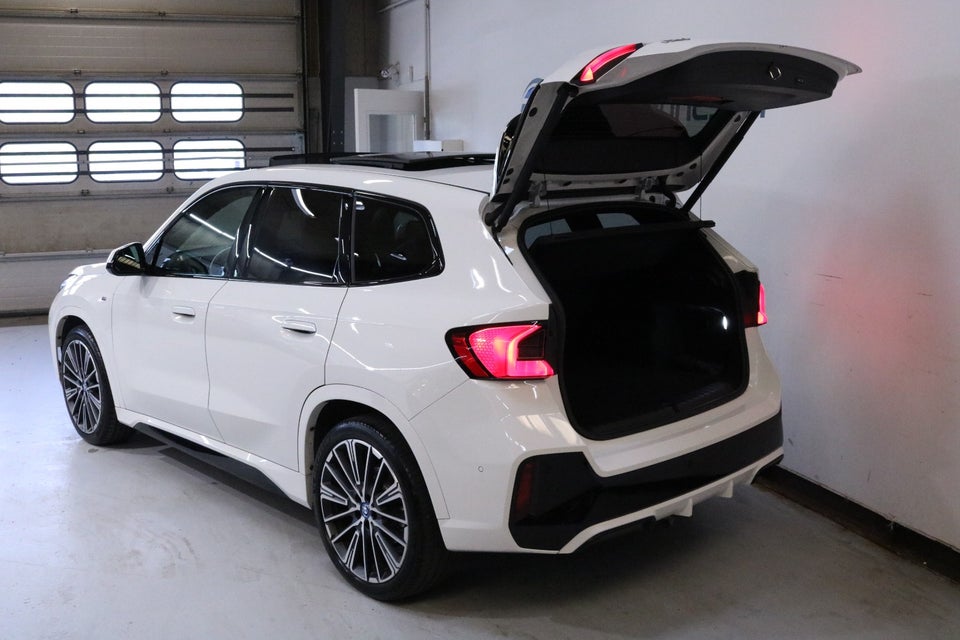 BMW iX1 eDrive20 M-Sport 5d
