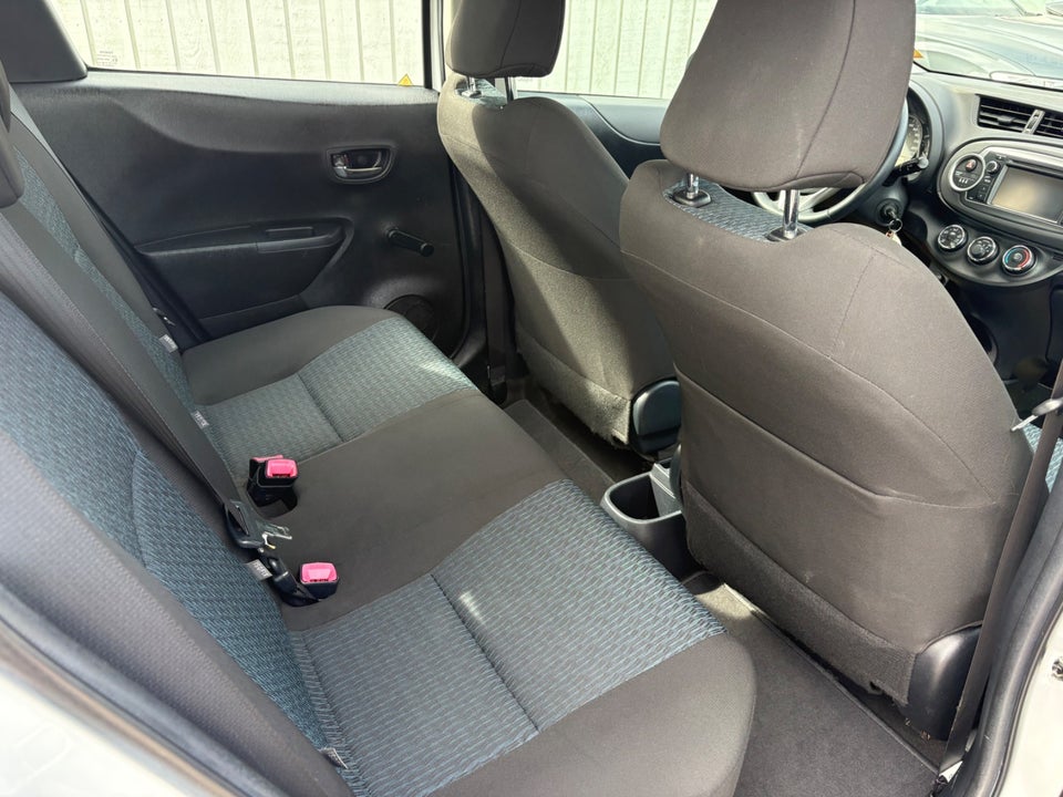 Toyota Yaris 1,0 VVT-i T2 Touch 5d