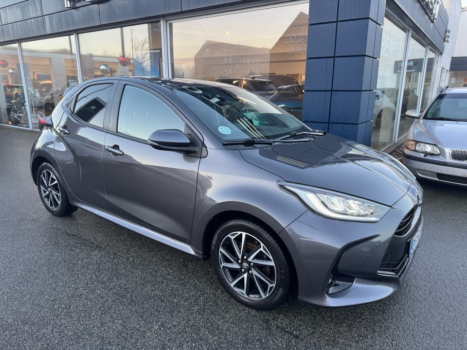 Toyota Yaris 1,5 Active Tech Design 5d