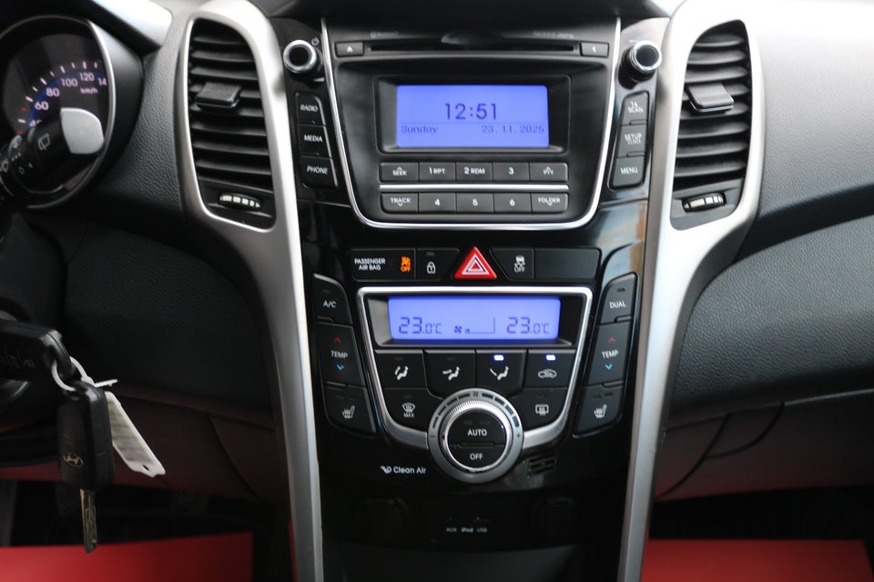 Hyundai i30 1,6 CRDi 110 Style Eco 5d