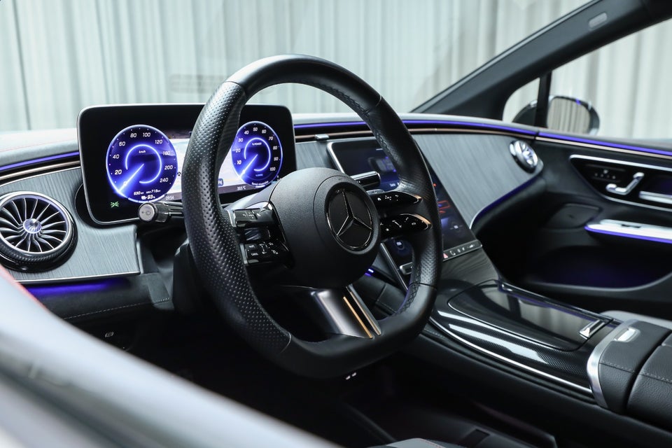 Mercedes EQE350 AMG Line 4d