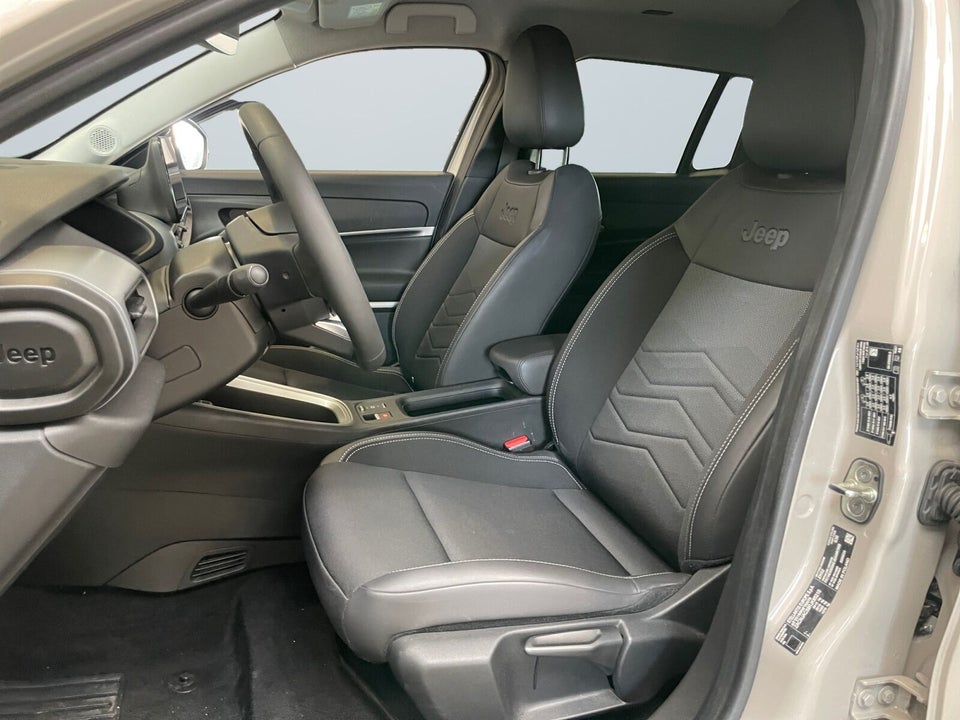 Jeep Avenger 54 Summit 5d