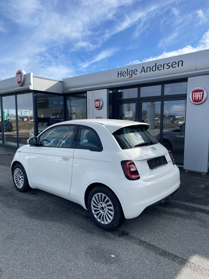 Fiat 500e 42 Icon 3d