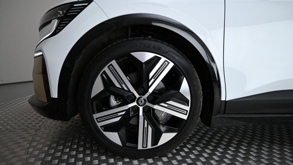 Renault Megane E-Tech 60 Iconic 5d