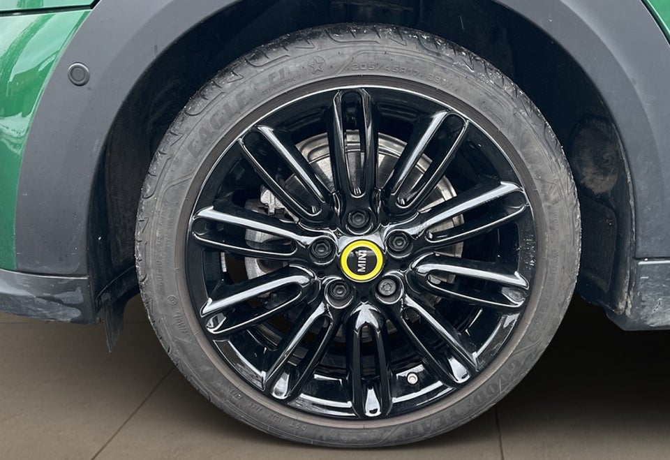 MINI Cooper SE Yours Trim 3d