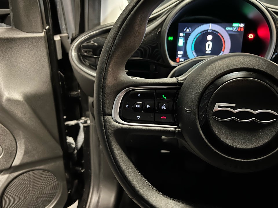 Fiat 500e 42 Icon 3d