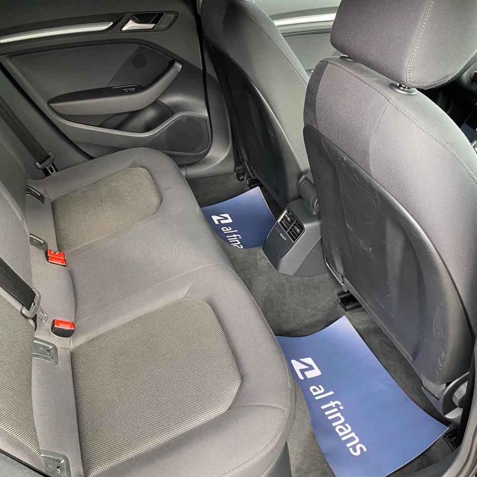 Audi A3 1,6 TDi 110 Sportback 5d