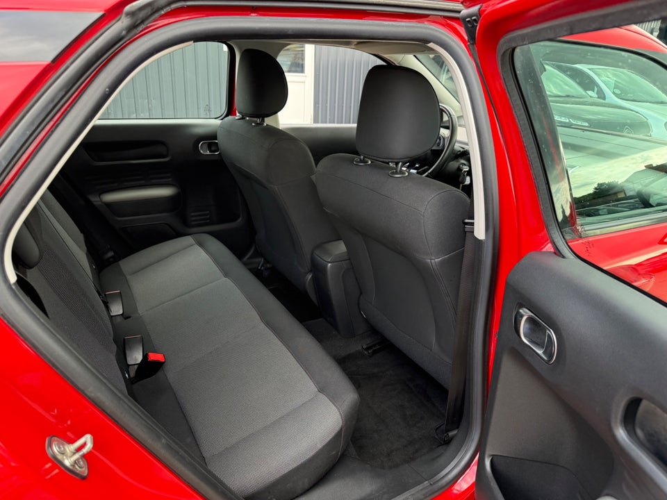 Citroën C4 Cactus 1,6 BlueHDi 100 BlackLine 5d