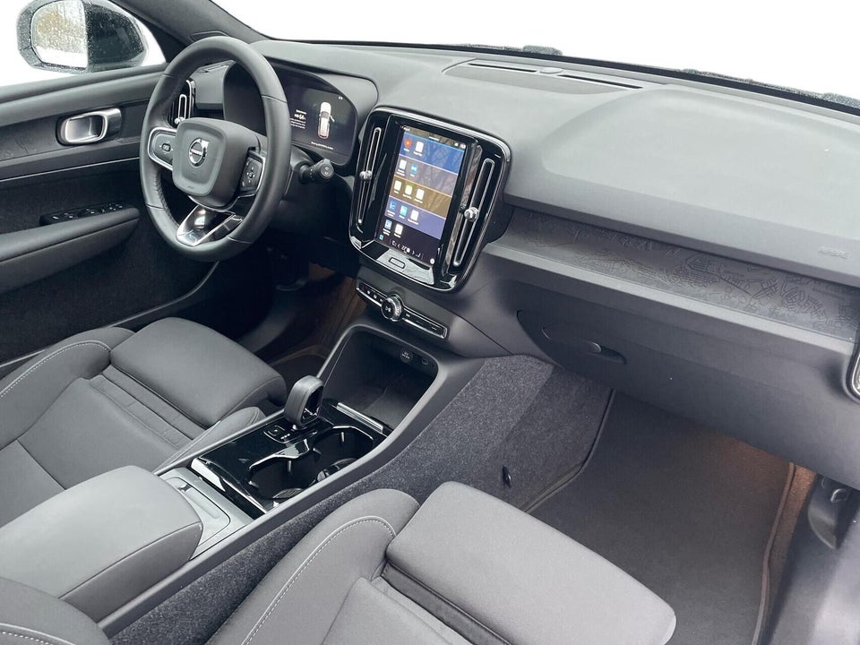 Volvo XC40 ReCharge Extended Range Core 5d