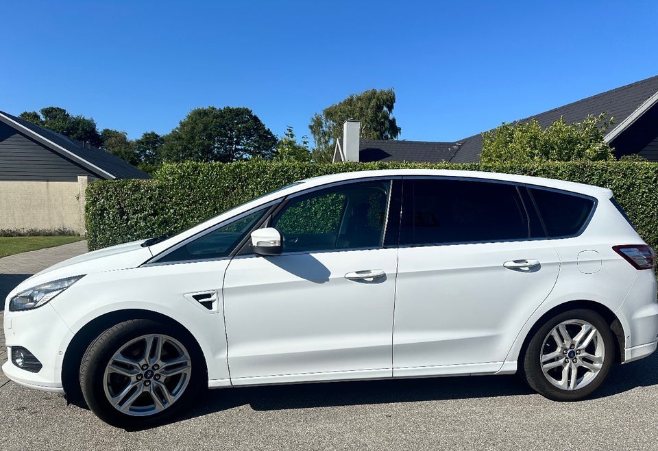 Ford S-MAX 1,5 SCTi 160 Titanium 5d