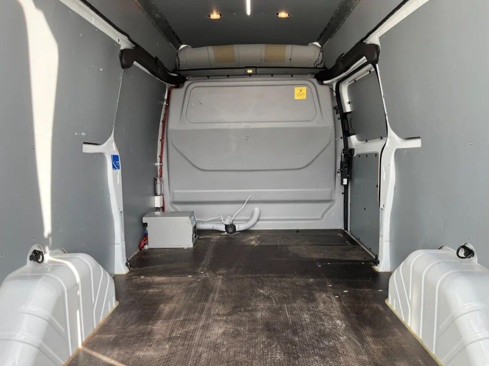 Ford Transit Custom 320L 2,0 TDCi 130 Trend