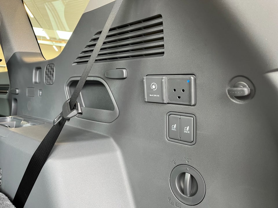 Kia EV9 76 Standard Range Upgrade RWD 7prs 5d