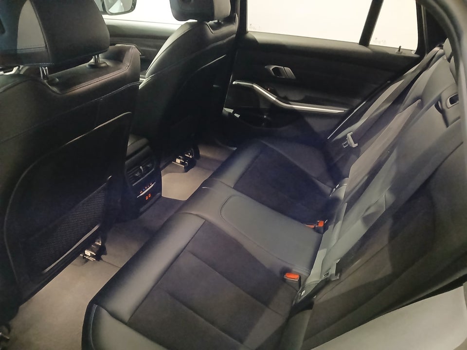 BMW 330e 2,0 M-Sport aut. 4d