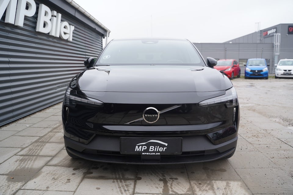Volvo EX30 Twin Performance Plus 5d