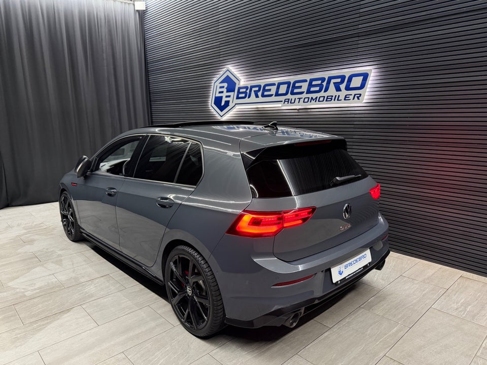 VW Golf VIII 2,0 GTi DSG 5d