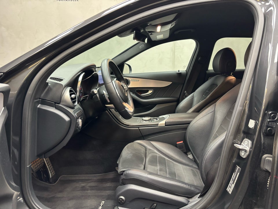 Mercedes C300 d 2,0 AMG Line stc. aut. 5d