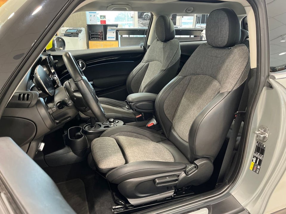 MINI Cooper SE Camden Edition 3d