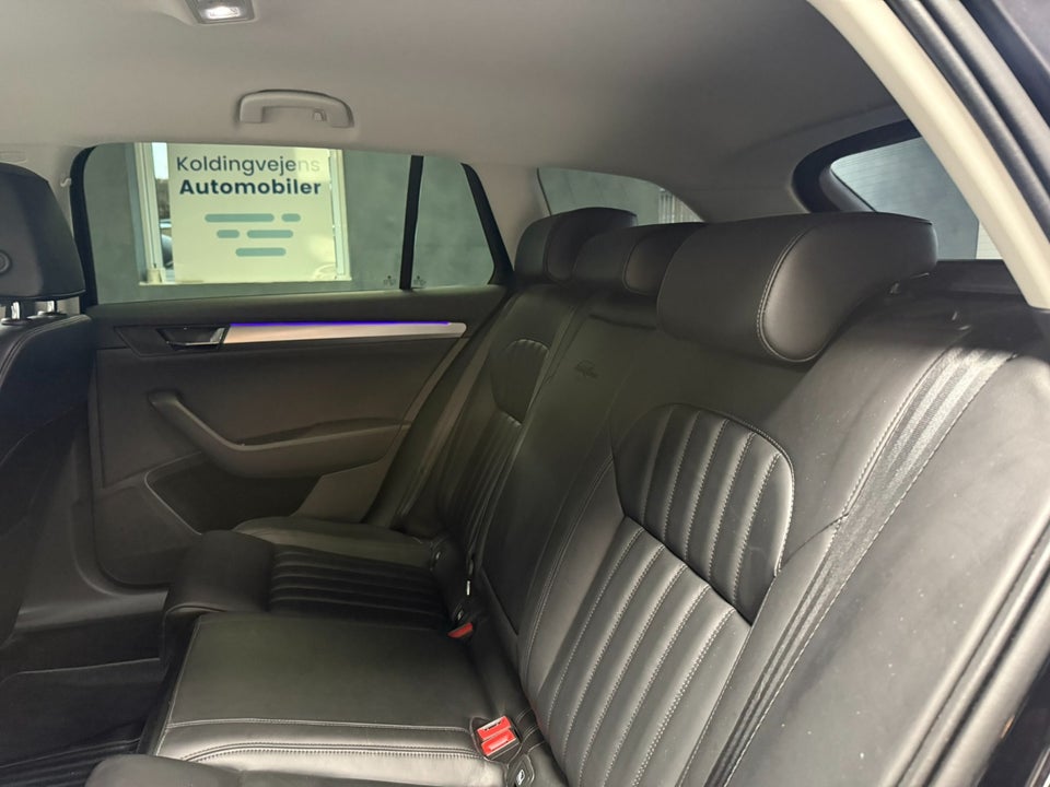 Skoda Superb 2,0 TDi 150 Style Combi DSG 5d